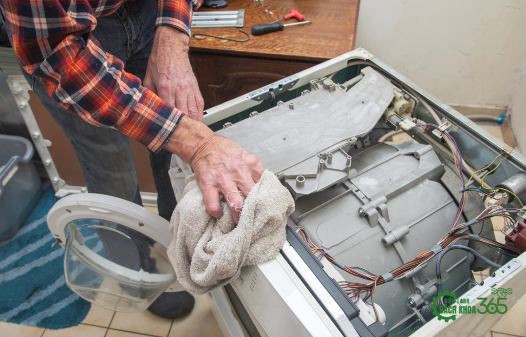 ve-sinh-may-giat-tai-ha-noi